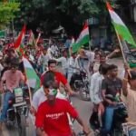 हापुड़ में किसानों ने निकाली तिरंगा वाहन रैली, जय हिंद के नारों से गूंजा शहर – रैली में दिखी गंगा जमुनी तहजीब